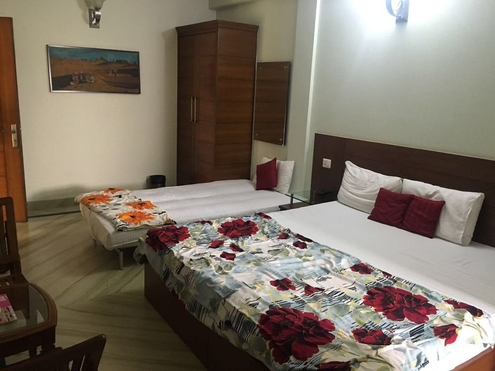 Indira International Inn Neu-Delhi Exterior foto